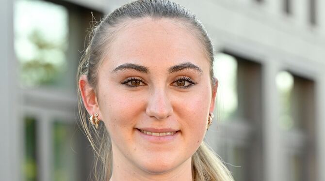 Paula Klopfer kehrt bei der TSG Reutlingen zurück. Damit wird die Mittelposition des zuletzt stark dezimierten Kaders etwas entl Paula Klopfer kehrt bei der TSG Reutlingen zurück. Damit wird die Mittelposition des zuletzt stark dezimierten Kaders etwas entl