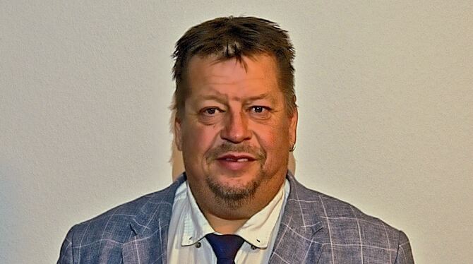 Alexander Gräff hat am letzten Tag der Bewerbungsfrist seine Bewerbung für den Bürgermeisterposten abgegeben.