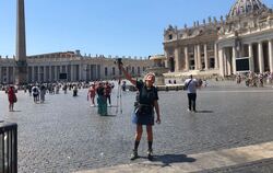 Nach drei Monaten und 2.000 Kilometer Fußweg feierte Claudia Demel ihre Ankunft in Rom.