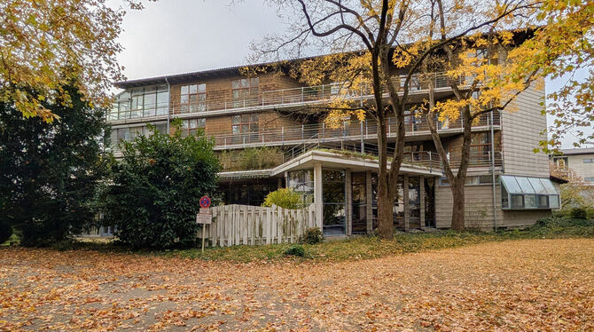 Im Behnisch-Bau sind ukraninische Geflüchtete untergebracht.