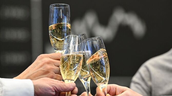 Steigende Aktienkurse lassen Vermögen wachsen Steigende Aktienkurse lassen Vermögen wachsen