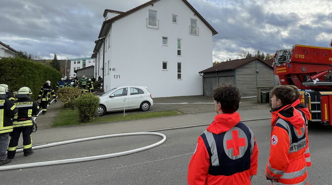 Brandmeldealarm in einem Mehrfamilienhaus in Bästenhardt