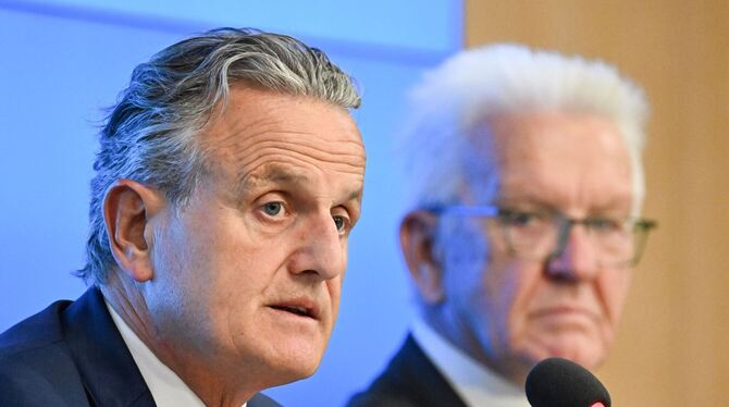 Frank Nopper (l, CDU), Oberbürgermeister der Stadt Stuttgart Frank Nopper (l, CDU), Oberbürgermeister der Stadt Stuttgart
