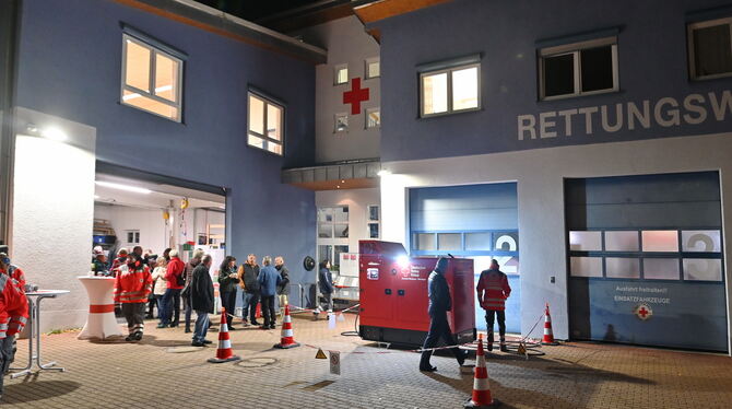 Bei flächigem Stromausfall wird die Rettungswache dank des Aggregats zur Notfallmeldestelle der Bevölkerung