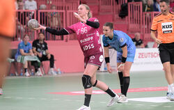 Acht Tore von Metzingens Rückraumspielerin Charlotte Cholevova reichen gegen den Tabellenzweiten nicht.