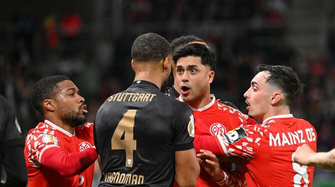 FSV Mainz 05 - VfB Stuttgart FSV Mainz 05 - VfB Stuttgart