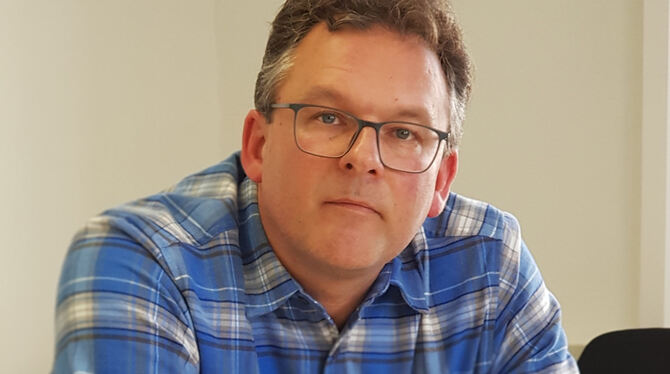 Veterinäramt, tierschutz Dr. Thomas Buckenmaier, Leiter des Veterinäramts im Kreis Reutlingen, beantwortete die Fragen rund um den infizierten Kranich.