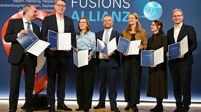 Unterzeichnung der Allianz zur Fusionsforschung