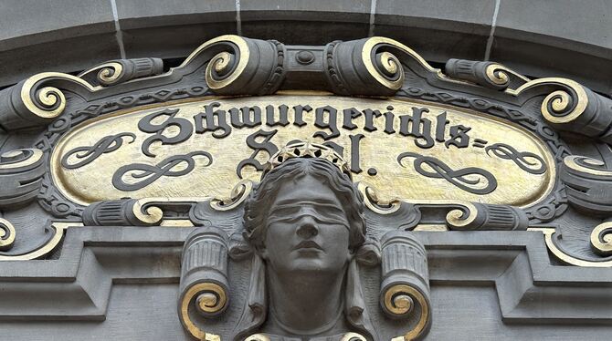 Landgericht Tübingen Der Schwurgerichts-Saal des Landgerichts Tübingen.