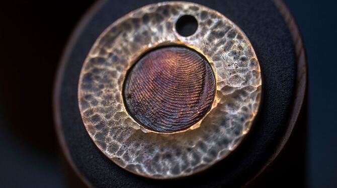 Über den Tod hinaus – Wenn Asche zum Gedenkdiamanten wird