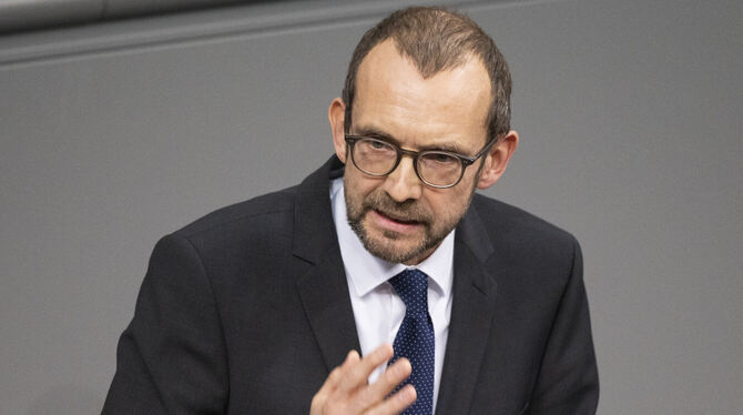 Thomas Röwekamp (CDU) sieht in einer einheitlichen Musterung einen notwendigen Schritt. FOTO: GATEAU/DPA