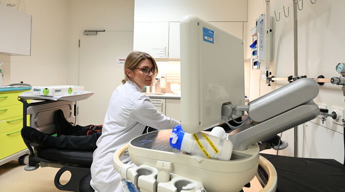 Untersuchung Notaufnahme in der Notaufnahme des Klinikums am Steinenberg. Untersuchung in der Notaufnahme des Klinikums am Steinenberg (Archivbild). Für manche Operationen von Notfällen hätte das Klinik