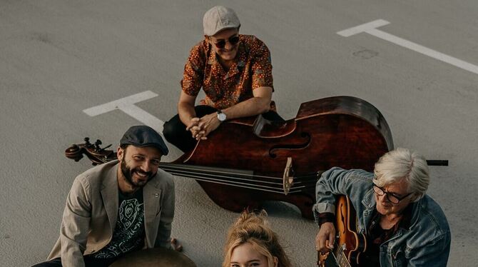 Lady R and the Paulinettes sind am Samstag zu Gast im Jazzclub in der Mitte.