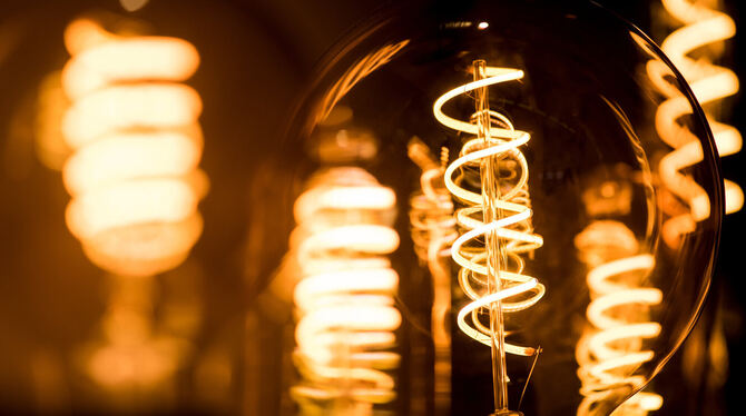 Erleuchtung garantiert: Die Klimaschutzagentur lobt in ihrem Energiebericht für Wannweil die Echaz-Gemeinde. Wenn die Straßenbel