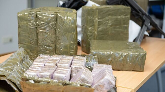 Haschisch als Dubai-Schokolade getarnt Haschisch als Dubai-Schokolade getarnt