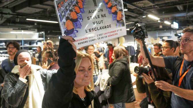 Billig-Onlinehändler Shein eröffnet erstes stationäres Geschäft Billig-Onlinehändler Shein eröffnet erstes stationäres Geschäft