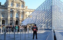 Nach Raubüberfall auf Louvre in Paris