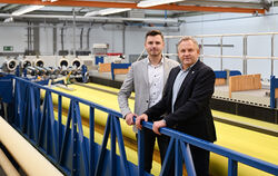 Thomas Villforth (rechts), geschäftsführender Alleingesellschafter, und sein Sohn und Geschäftsführer Lukas Villforth schätzen d