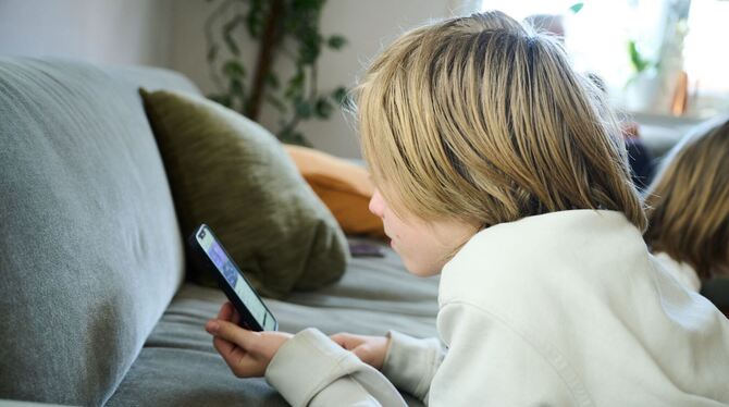 Dänemark führt Mindestalter für Social-Media-Nutzung ein Dänemark führt Mindestalter für Social-Media-Nutzung ein