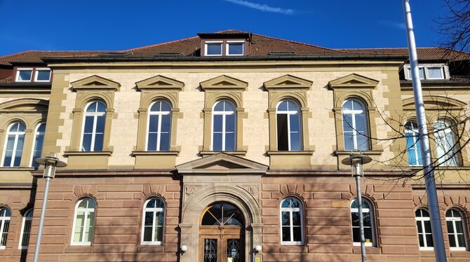 Landgericht Hechingen Die Sicherheitsvorkehrungen im Landgericht Hechingen waren enorm, alle Besucher wurden kontrolliert und mussten sich ausweisen.