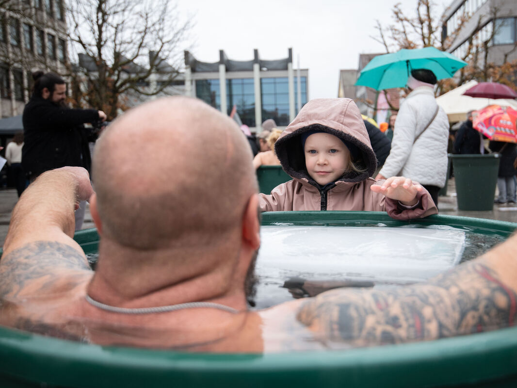 Eisbaden_09_11_2025_Schanz_016