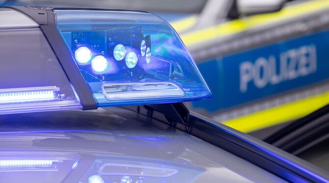 Polizei - Symbolbild Polizei - Symbolbild