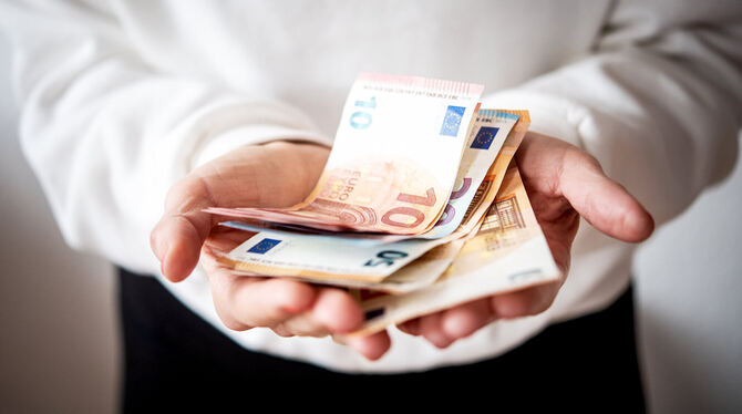 In finanzielle Not geraten? In manchen Fällen kann der Hilfsverein GEA-Leser helfen unterstützen.