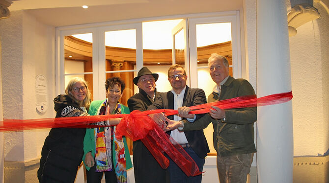 Pavillon Laiblinpark eingeweiht Machten den Weg frei (von links): Britta Eichler, Waltraud Pustal, Michael Vogelbacher als Louis Laiblin, Stefan Wörner, Eberhar