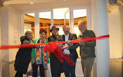 Machten den Weg frei (von links): Britta Eichler, Waltraud Pustal, Michael Vogelbacher als Louis Laiblin, Stefan Wörner, Eberhar