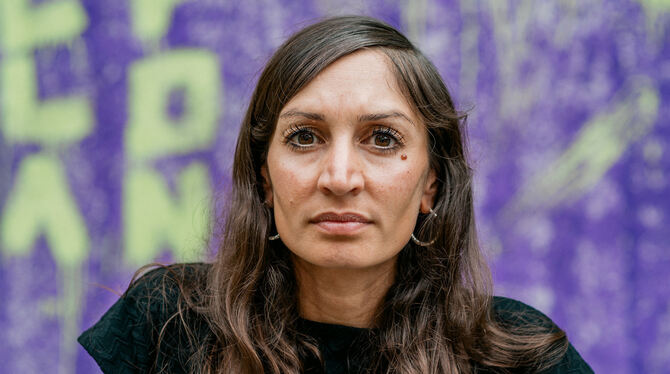 Gilda Sahebi hält einen Impulsvortrag mit dem Titel: »Verbinden statt spalten«.  FOTO: PR