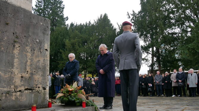 Gedenken an die Opfer der beiden Weltkriege und von Gewaltherrschaft.