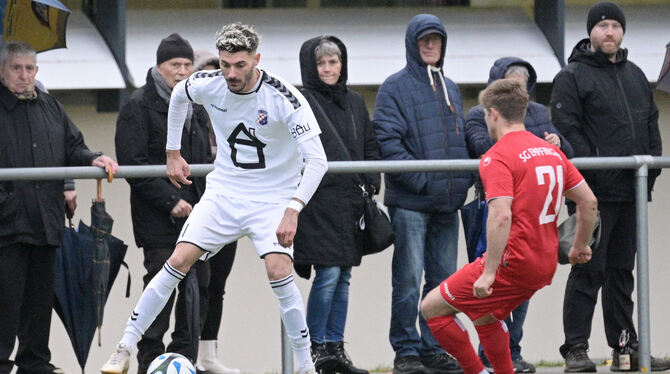 Steht bei sechs Toren: Croatia-Kapitän Vincenzo Giambrone. FOTO: T.BAUR/EIBNER