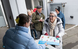 Das Warten hat sich gelohnt: Der Adventskalender enthält viele Gewinnchancen.