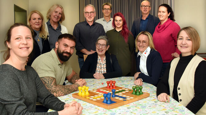 Pflege Vertreter der Träger im Bereich Tagespflege im Landkreis Reutlingen trafen sich im Gustav-Werner-Stift: Das ambulante Angebot de