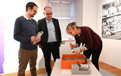 Nach 21 Jahren zeigt das Reutlinger Heimatmuseum wieder Schätze aus der eigenen archäologischen Sammlung. Kurator Sven-Jan Reina