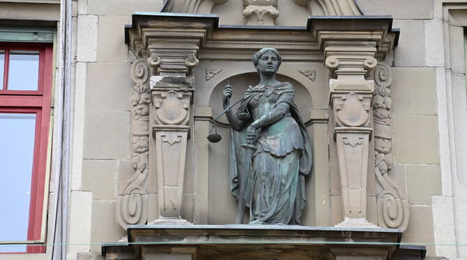 Justitia am Amtsgericht Reutlingen.