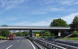 Diese Brücke bei Jettenburg könnte durch einen Neubau ersetzt werden. Erkundungsbohrungen starten jetzt.