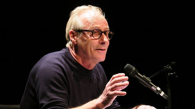 Vorleser mit Humor und Blick für die Charaktere: Wolfram Koch beim musikalisch-literarischen Salon.