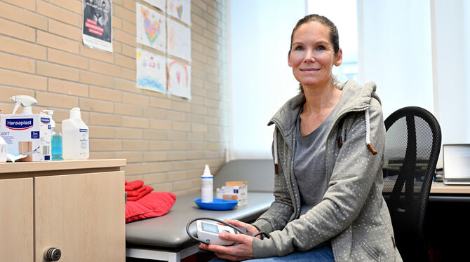 Seit einem starken Jahr bringt sich Sabine Schwaigerer als Schulgesundheitsfachkraft in den Bildungsalltag an der Eduard-Sprange