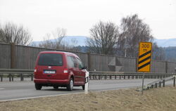 Die Lärmschutzwand reicht nicht: Auf der Bundesstraße 28 soll bei Jettenburg künftig eine Höchstgeschwindigkeit von 100 Stundenk