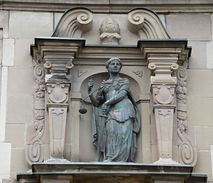 Die Justitia am Amtsgericht Reutlingen.