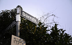 In der Betzinger Dürrstraße tötete der mutmaßliche Täter mit einem spitzen Gegenstand seine Schwester.