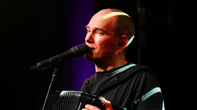 Der Akkordeon-Mann: Rainer von Vielen.