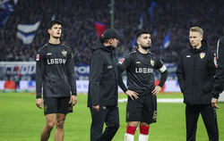 Einfach nur frustriert: Chema Andres, Trainer Sebastian Hoeneß, Deniz Undav und Chris Führich (von links).