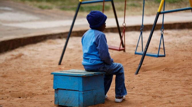 Kürzungen bei HIV und Aids treffen Frauen und Kinder besonders Kürzungen bei HIV und Aids treffen Frauen und Kinder besonders