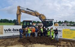 Im Juni begannen die Erschließungsarbeiten für das Baugebiet »Hinter der Kirche Mitte«. Die Arbeiten setzen sich fort und gehöre