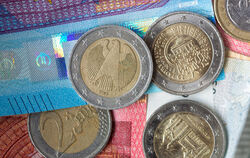 Euro-Münzen und Banknoten könnten um eine ganzheitliche, europäische Variante ergänzt werden: Der digitale Euro ist in Planung.