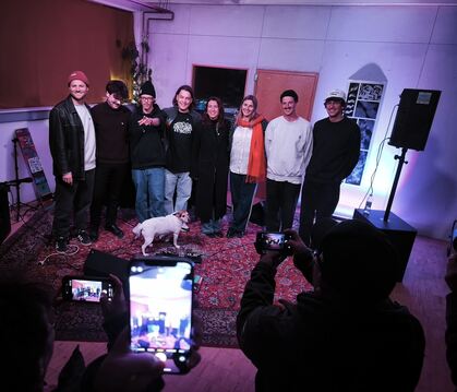 Die Gründungsmitglieder des Vereins Kunst- und Kulturhalle Hundersingen stellten sich und ihre Ideen bei einer Eröffnungsparty v