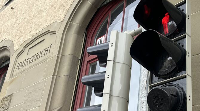 Rot für einen 28-jährigen Nigerianer gab es am Montag im Reutlinger Amtsgericht: Er hatte am 15. Juli 2025 einen anderen Mann im