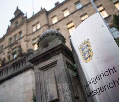 Vergewaltigungsprozess vor dem Tübinger Landgericht: Ein Angeklagter aus Paderborn bestreitet die Vorwürfe und behauptet, dass s